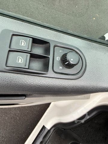 Pritschenwagen VOLKSWAGEN VW T 5 2,0 TDI  Doka AHK Klima 114 PS