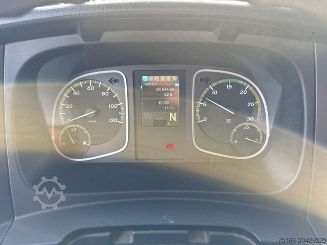 Pick-up van MERCEDES-BENZ ATEGO 823 L Pritsche 6,20 m*Luft HA*3-Sitzer*AHK