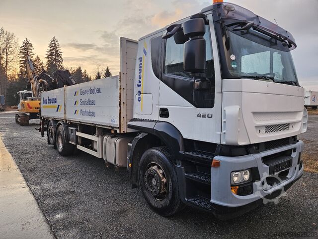Kipper LKW Iveco AT 260S42Y 7PS Kran+FUNK Hiab 166 E-4H