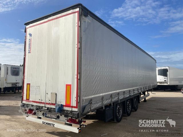 Open semitrailer with tarp Schmitz Cargobull Semitrailer Curtainsider Mega