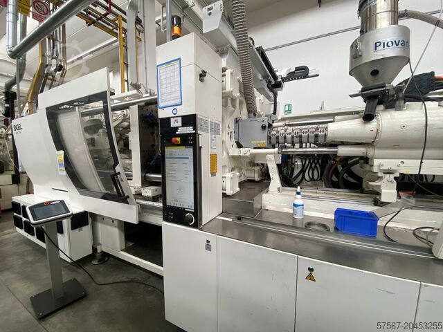 Spritzgießmaschine ENGEL eMotion 740/280TWP