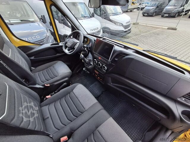 Abschleppwagen IVECO 70C18HA8 Daily D/P Doppelkabine Schiebeplateau-