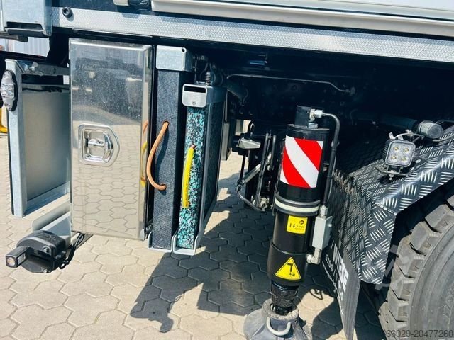 Autokran MAN TGS 41.520 8x8 mit Fassi Ladekran F710RA.2.26