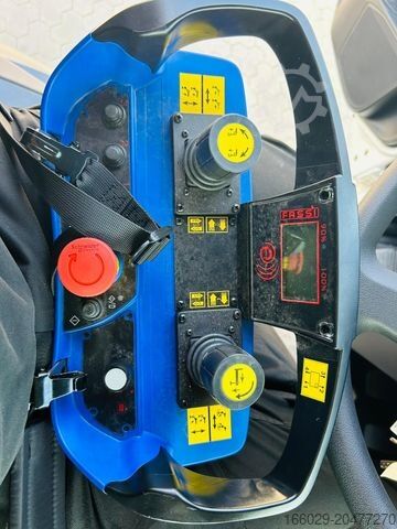 LKW mit Pritsche (offen) MAN TGS 41.520 8x8 mit Fassi Ladekran F710RA.2.26