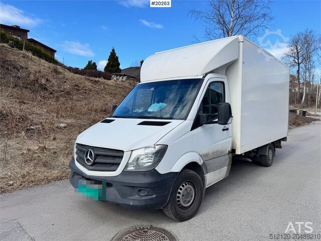 Panel van Mercedes-Benz Sprinter 8 Pallets.