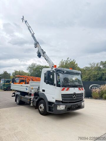 Tipper van MERCEDES-BENZ Atego 818 Kipper KRAN 14m SEILWINDE FUNK AHK