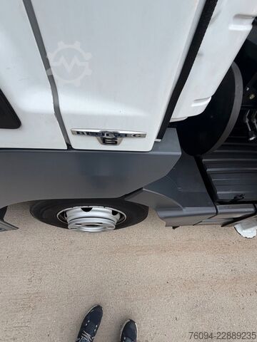 Tipper van MERCEDES-BENZ Atego 818 Kipper KRAN 14m SEILWINDE FUNK AHK
