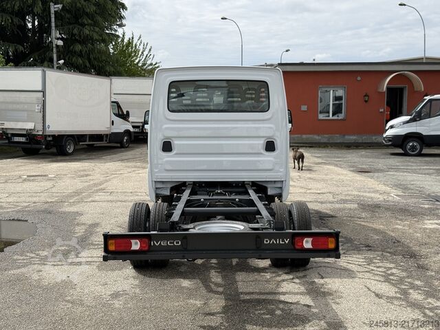 Transporter Fahrgestell Iveco DAILY 35-160