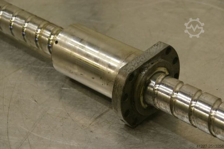 Ball screw with nut Rexroth 102553 / 2492458