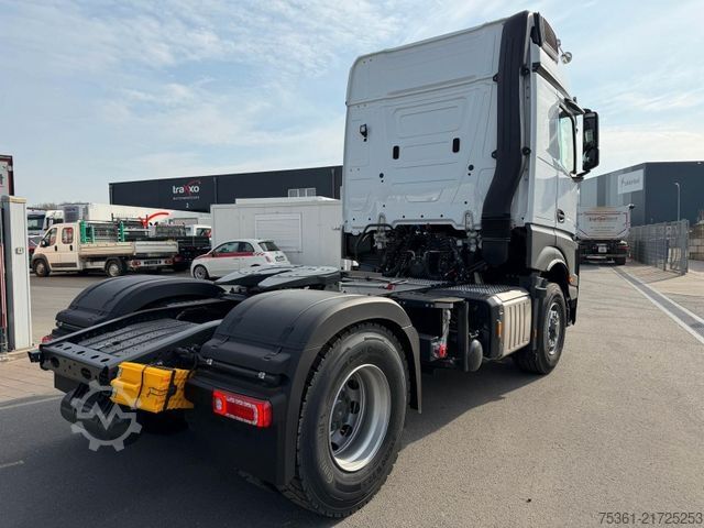 Standard tractor unit MERCEDES-BENZ Actros Gigaspace 1848 4x4 HAD Hydro. RETARDER