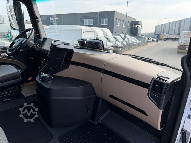 Standard tractor unit MERCEDES-BENZ Actros Gigaspace 1848 4x4 HAD Hydro. RETARDER