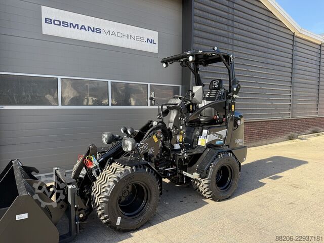  GIANT G1500L X-tra minishovel BLACK edition ! Met zeer veel opties !!