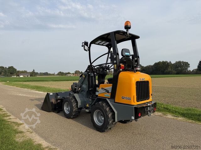 Giant G1500 mini loader / articulated loader NEW (fixed roof, high-lift boom) GIANT G1500 minishovel / kniklader NIEUW (vast dak, hoge giek)