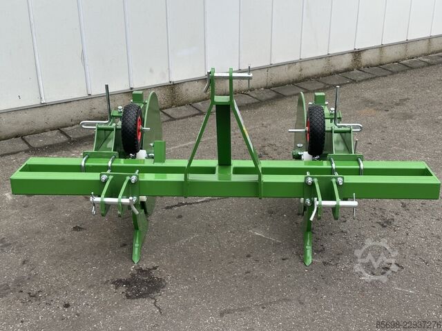 1 rijer plastic mulch laying machine  1 rijer