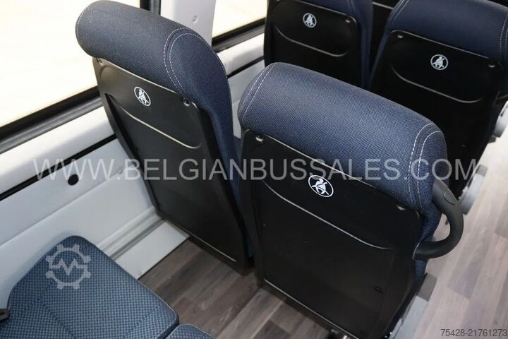 Kleinbus Iveco Daily Line /Airco / USB /Automatic door