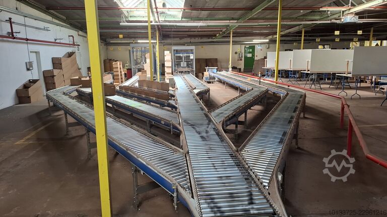 Roller conveyor and conveyor belts SSI Schäfer Typ N425 / N626