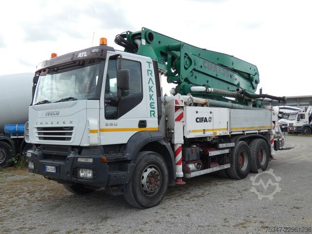 Concrete pump truck Iveco TRAKKER 380