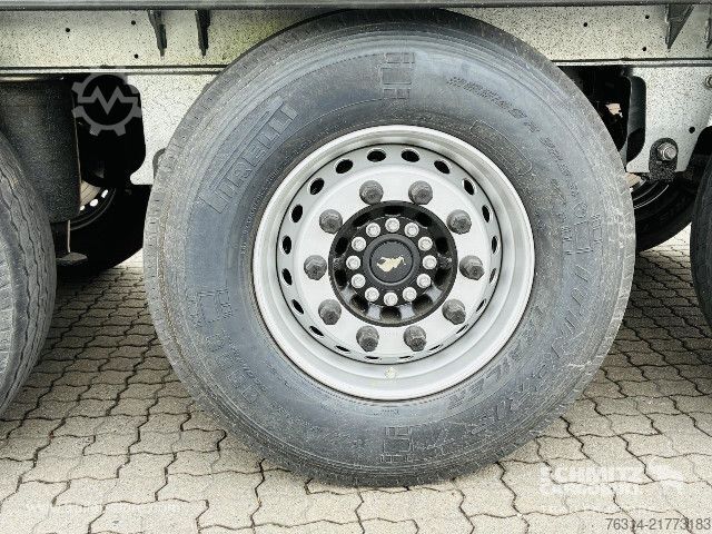 Reefer semitrailer Schmitz Cargobull Tiefkühler Multitemp Trennwand