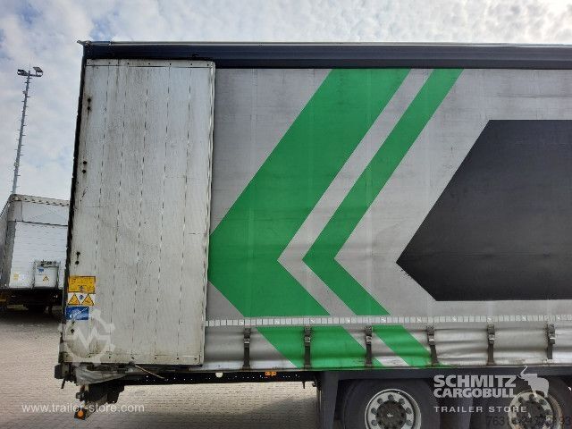 Open semitrailer with tarp Schmitz Cargobull Curtainsider Mega Getränke