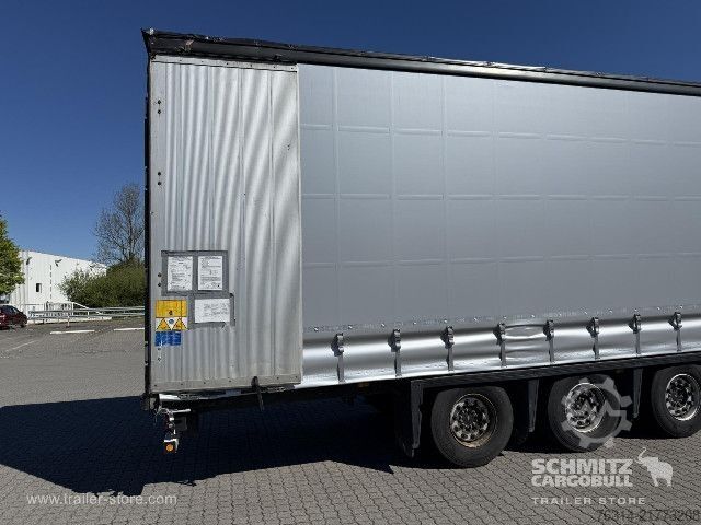 Open semitrailer with tarp Schmitz Cargobull Curtainsider Mega Getränke