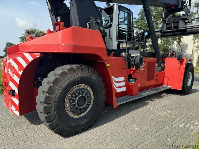 Full-container reach stacker CVS Ferrari F500RS3