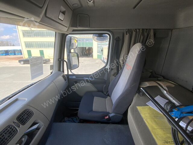 Tipper Renault Premium 460.32 8x4 Dxi