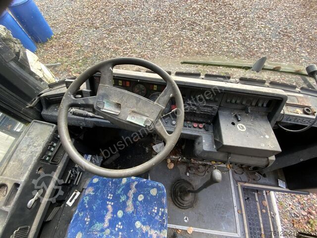 Touring car Setra S 215 HDH