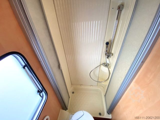 Semi-integrated camper GLUECKSMOBIL T 345 - Festbett - Klima - Sat/TV - Solar -