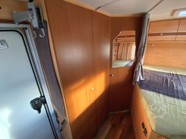 Semi-integrated camper GLUECKSMOBIL T 345 - Festbett - Klima - Sat/TV - Solar -