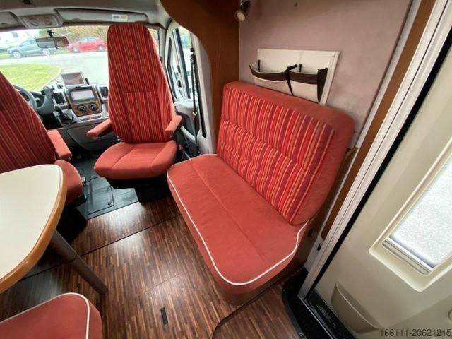 Semi-integrated camper HYMER/ERIBA T 614 SL - Festbett - Klima - -