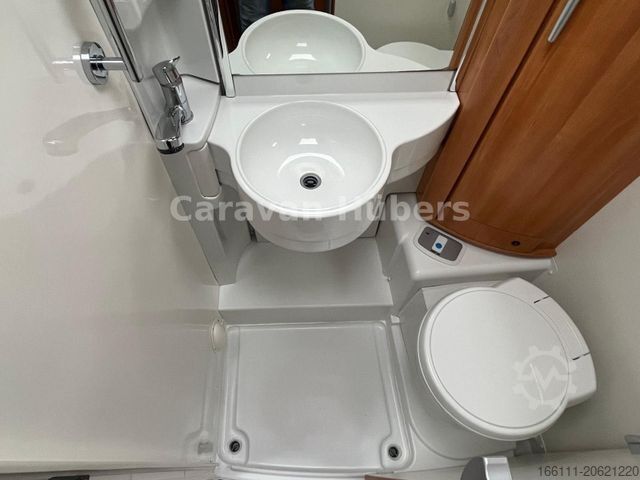 Integrated camper HYMER/ERIBA Exsis 562 - Einzelbetten -Garage - -