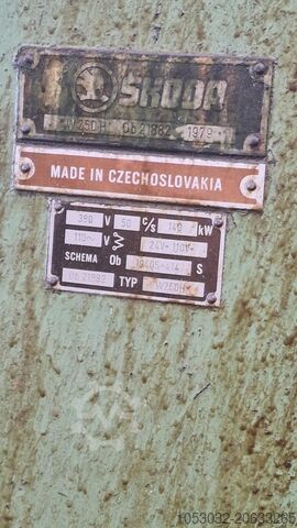 Portalfräsmaschine mit verfahrbarem Ständer SKODA W-250H CNC