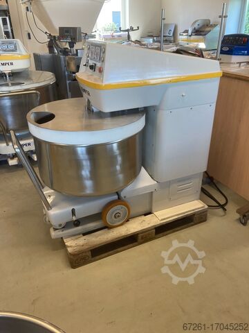 Spiralkneter Kemper 75 ausfahrbar