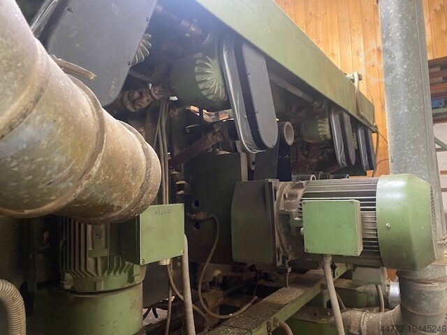 Hobelwerk mit Stapelanlagen Weinig Hydromat 22 B / 8 Wellen