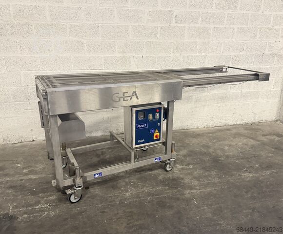 Former MLF 400 + Shuttle conveyor GEA MultiFormer 400 + Schietband