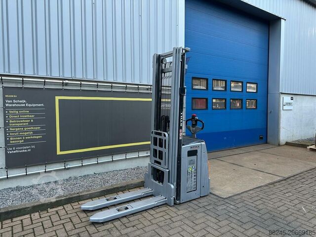 Elektrischer Triplex-Stapler Still VS-22516, Hubhöhe 5.616 mm STILL EXV-SF14