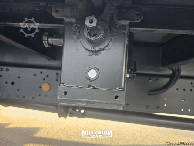 Truck with flatbed and tarpaulin Iveco EUROCARGO 150E28 CENTINATO 9,60 C/SCOPRI