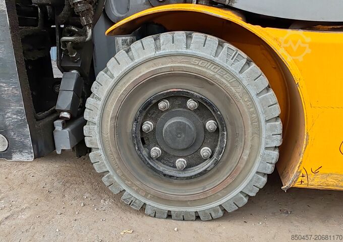 Elektrisch – 3 Räder Jungheinrich EFG 213 LI ION 2022y/ 3.3m/ 8561h/ 4v