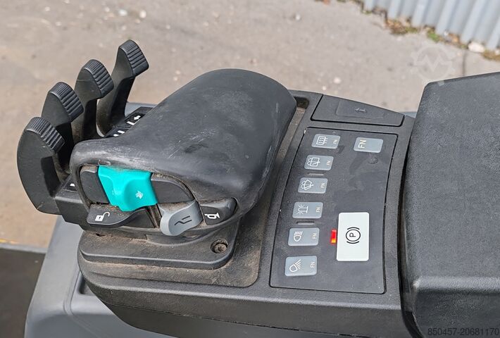 Elektrisch – 3 Räder Jungheinrich EFG 213 LI ION 2022y/ 3.3m/ 8561h/ 4v