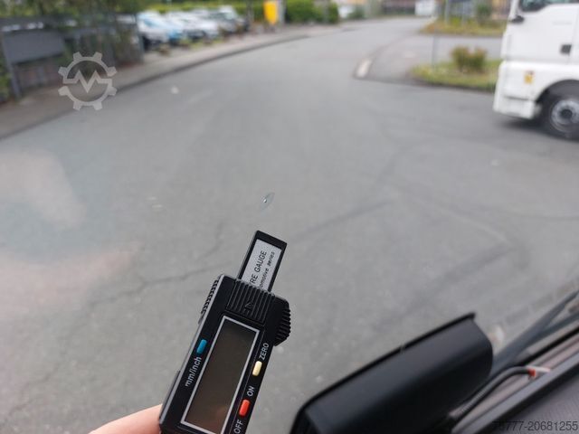 Box truck MERCEDES-BENZ Atego 12-24 Koffer- Blatt/Luft - LBW- Klima
