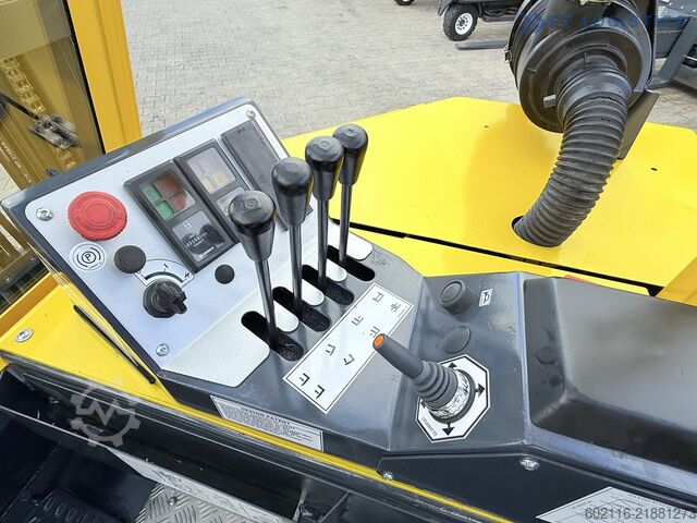 4-way forklift Combilift C3000CB GAS TRIPLEX 4900 POSITIONER TOP1