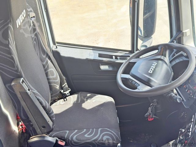 Truck mounted crane IVECO TRAKKER 410*Kipper 5,20m*ATLAS 165.2E * FUNK/6x4