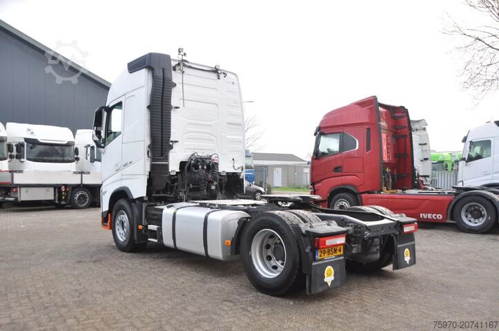 Standard-SZM Volvo FH 460 4x2 2022 iParkCool AUTOMAAT