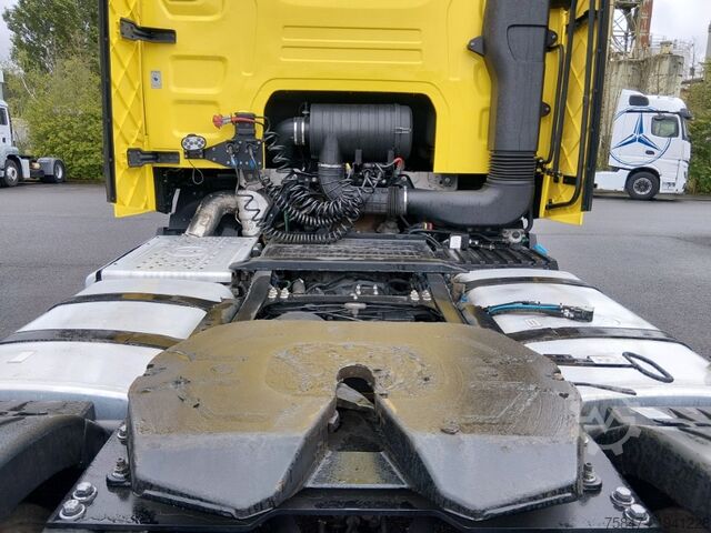 Volume tractor unit Ford F-Max 500 LowDeck
