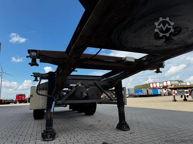Container transportation Desot 20FT/30FT ADR-Chassis, Liftachse, Heckbundig, 2...