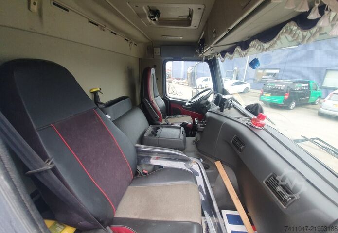 Push truck with open cargo bed Volvo FMX 460