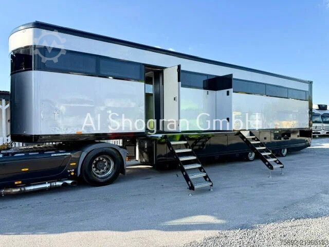 Car carrier van Addcliffe Eng /Motorsport/Rennsportauflieger