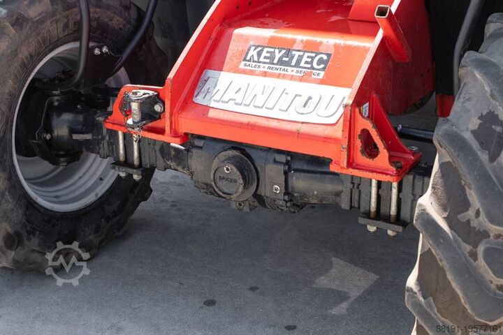 Agricultural telehandler Manitou MLT 635-140V