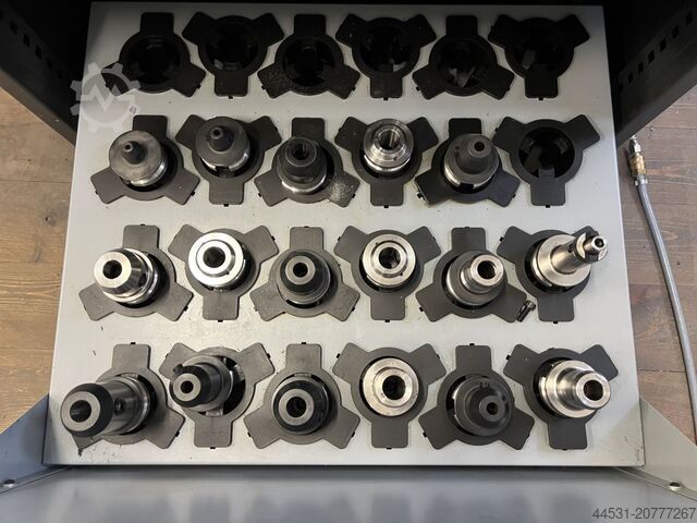 Vertikales Bearbeitungszentrum Unitech HSM – IC 5 Achs