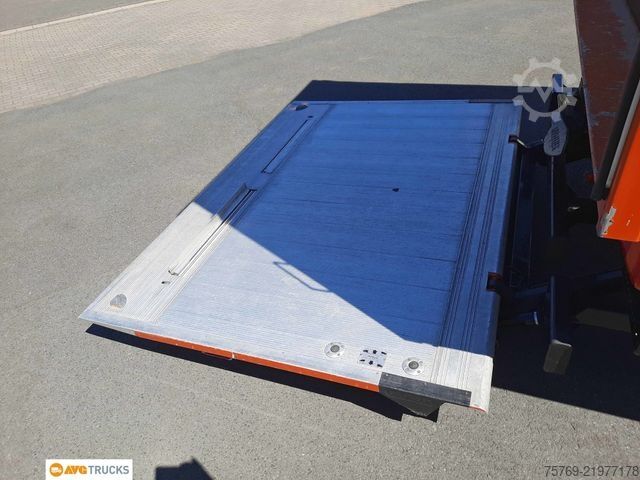 Box truck MERCEDES-BENZ 1218 L ATEGO 7,2 m Koffer Lbw AHK